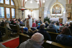 Krippenandacht mit Segnung der Kinder (Foto: Karl-Franz Thiede)